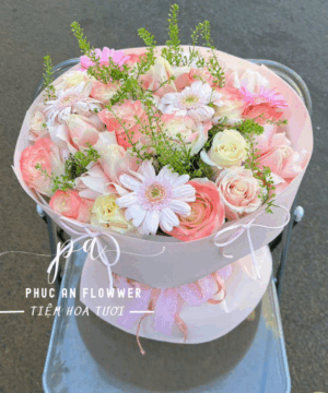 bó hoa hồng pastel và đồng tiền hồng, bó hoa sinh nhật tông hồng nhẹ nhàng, bó hoa hồng phấn đẹp lãng mạn, bó hoa pastel tặng người yêu, bó hoa hồng kem hồng phấn, bó hoa tươi tông hồng dịu dàng, bó hoa sinh nhật đẹp pastel