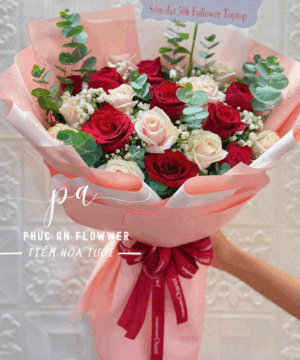 bó hoa hồng đỏ kem, bó hoa hồng sinh nhật lãng mạn, bó hoa hồng đỏ tặng người yêu, bó hoa hồng kem nhẹ nhàng, bó hoa hồng đẹp sang trọng, hoa tươi tặng bạn gái, bó hoa hồng đỏ kem phong cách hiện đại