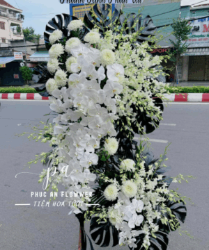 kệ hoa chi buồn tông trắng thanh lịch - Hoa Tươi Phúc An