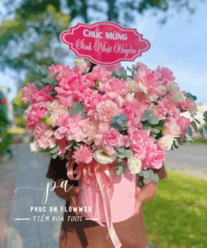 giỏ hoa pastel sang trọng, giỏ hoa sinh nhật đẹp, giỏ hoa tươi cao cấp, giỏ hoa chúc mừng tinh tế, giỏ hoa phong cách lãng mạn, giỏ hoa tặng sinh nhật ý nghĩa, giỏ hoa nhiều loại hoa đẹp, giỏ hoa nghệ thuật sang trọng