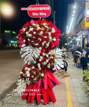 kệ hoa khai trương đỏ sang trọng, kệ hoa chúc mừng khai trương đẹp, hoa khai trương tông đỏ cao cấp, kệ hoa chúc mừng doanh nghiệp, hoa chúc mừng khai trương cửa hàng, kệ hoa chúc mừng sự kiện, kệ hoa khai trương hiện đại, hoa khai trương nổi bật
