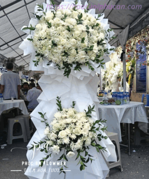 vòng hoa viếng đám tang