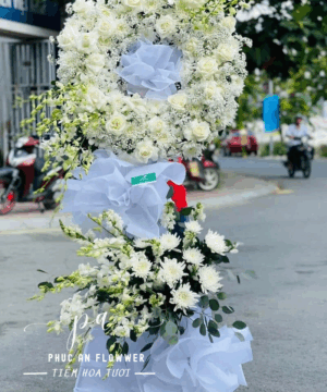 vòng hoa đám tang