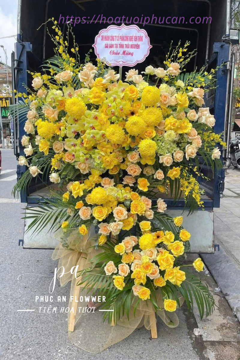 kệ hoa chúc mừng đẹp