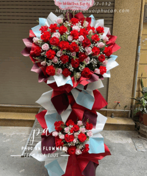 Kệ hoa khai trương sang trọng do Shop Hoa Tươi Cao Lãnh Phúc An thiết kế, sử dụng hoa tươi cao cấp, phù hợp chúc mừng khai trương công ty, cửa hàng và doanh nghiệp tại Cao Lãnh.
