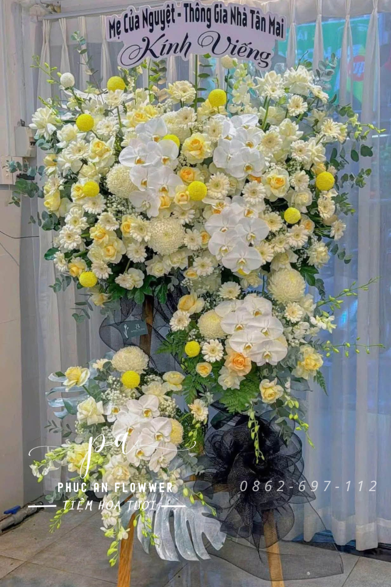 kệ hoa chia buồn