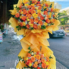 kệ hoa khai trương tông vàng