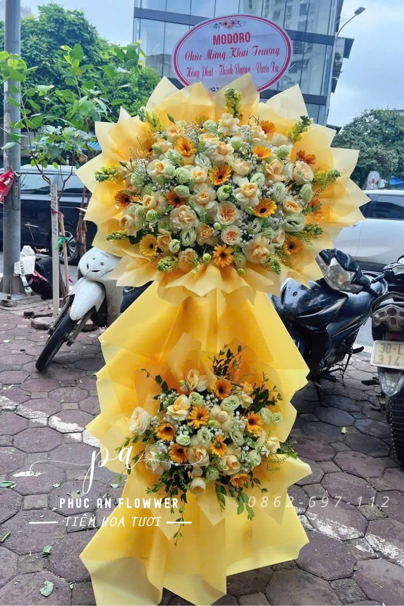 kệ hoa khai trương vàng